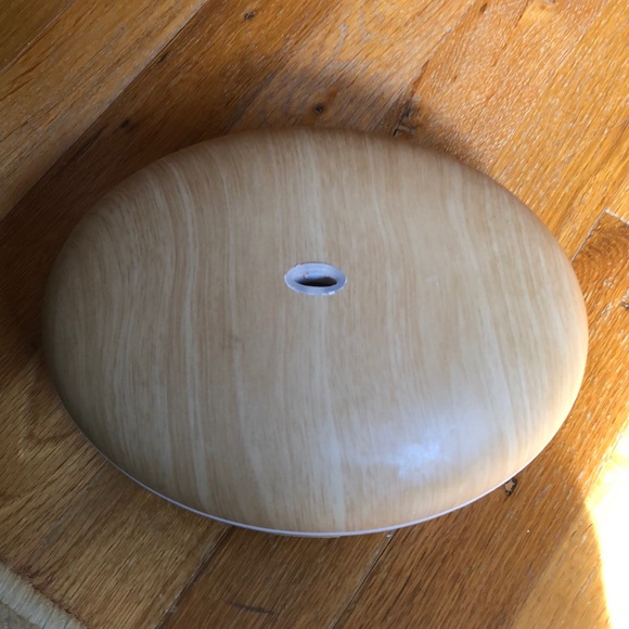 NWOT Savasana LED ultrasonic Aroma Diffuser - Picture 3 of 5